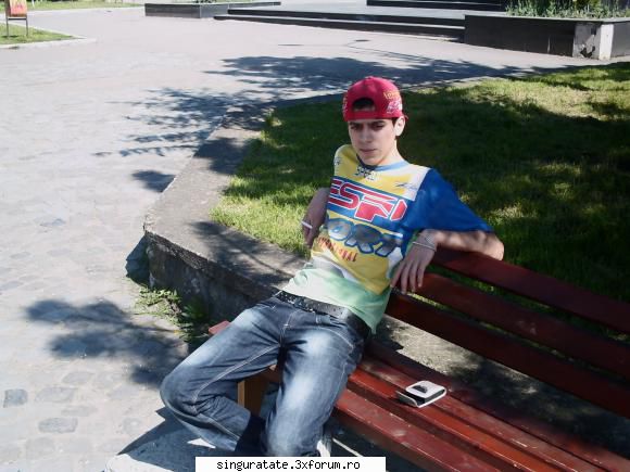 hello, sunt in cautarea unei fete/femei pentru sex din bucuresti. am 18 ani, 178 cm, brunet, dotare